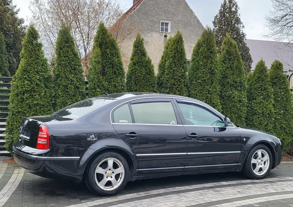 Skoda Superb cena 12900 przebieg: 225000, rok produkcji 2007 z Łęknica małe 232